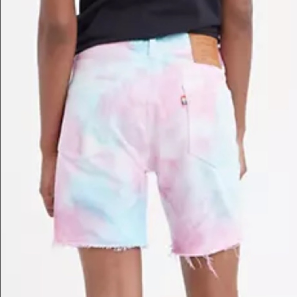 TIE DYE SHORTS - Picture 2 of 3